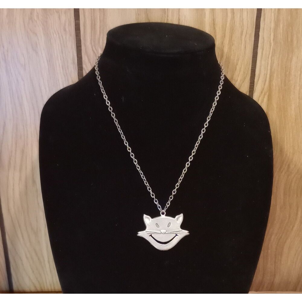 Vintage Pewter Smiling Cat Pendant 18" Chain Necklace